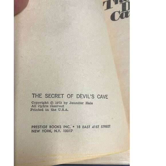 Vintage Gothic Novels, Lot of 4, Blackstock, McRae, Caldwell, Hale, Horror, VTG - Picture 5 of 12